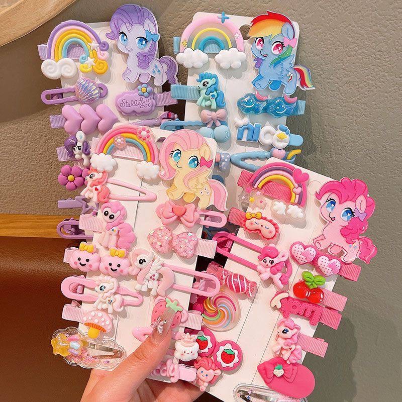 Female hair clips